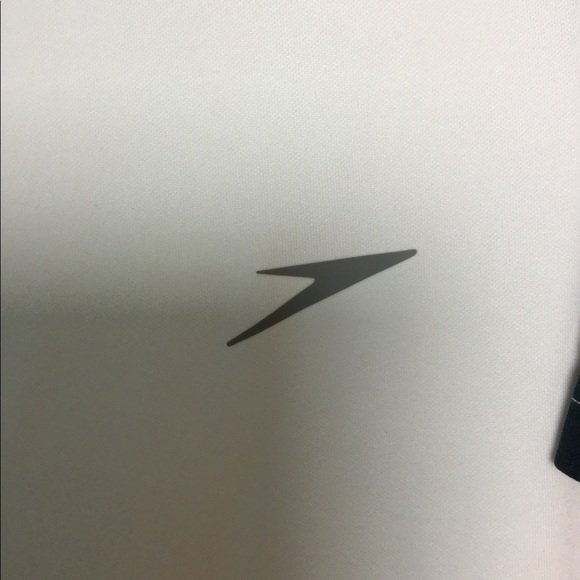 Speedo L Dri Fit T-Shirt Lightweight Beach Wear - Picture 4 of 7